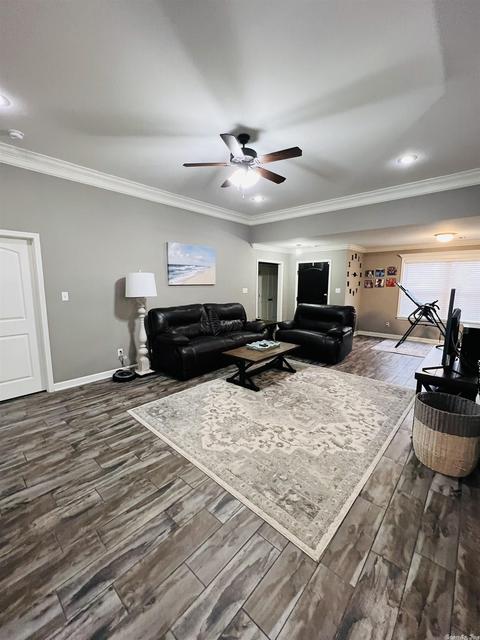 306 Merril Dr, Benton, AR 72015 photo 3
