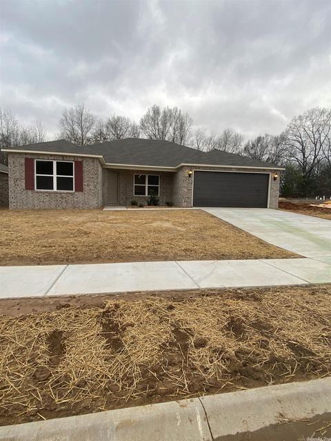 1055 Okeefe Ave, Conway, AR 72032 photo 1