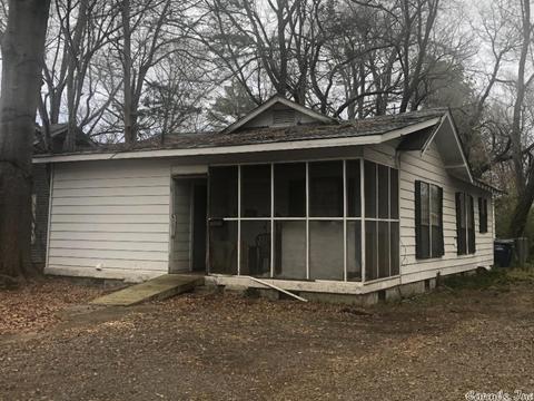 320 Ash, Conway, AR 72034 photo 1