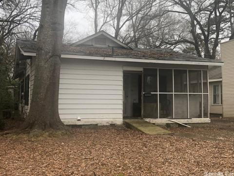 320 Ash, Conway, AR 72034 photo 2