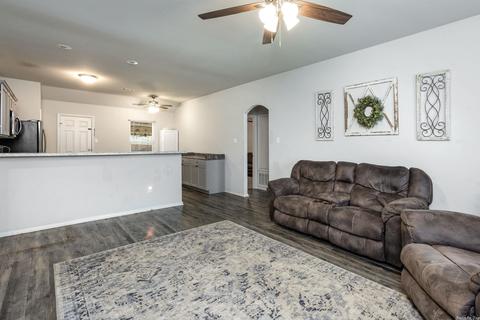 6145 Saddle Hill Dr, Alexander, AR 72002 photo 2