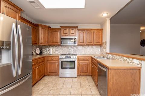 2208 Henry, Bryant, AR 72022 photo 8