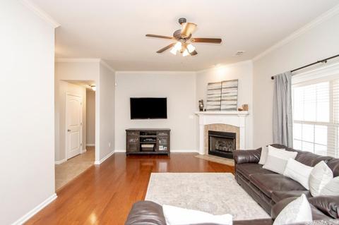 2208 Henry, Bryant, AR 72022 photo 4