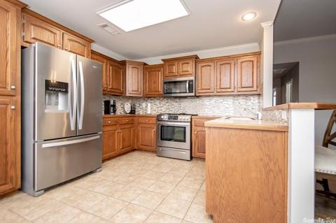 2208 Henry, Bryant, AR 72022 photo 7