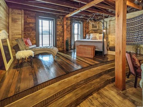 102 E Main St, Mountain View, AR 72560 photo 6