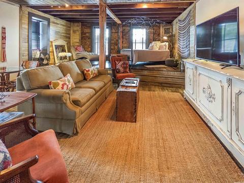 102 E Main St, Mountain View, AR 72560 photo 7