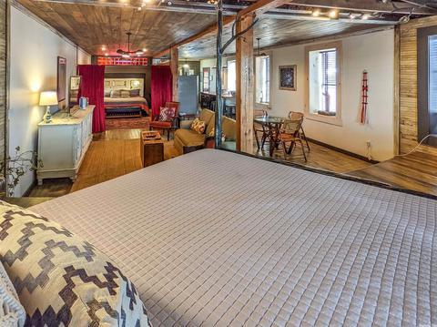102 E Main St, Mountain View, AR 72560 photo 8