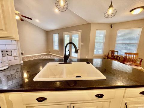 201 Mountain View St, Bismarck, AR 71929 photo 12