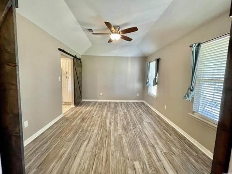 201 Mountain View St, Bismarck, AR 71929 photo 5