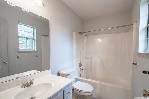 19 Shoemaker Cir, Conway, AR 72032 photo 9