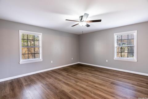 860 Davis St, Conway, AR 72034 photo 12