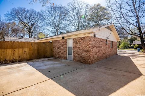 860 Davis St, Conway, AR 72034 photo 24