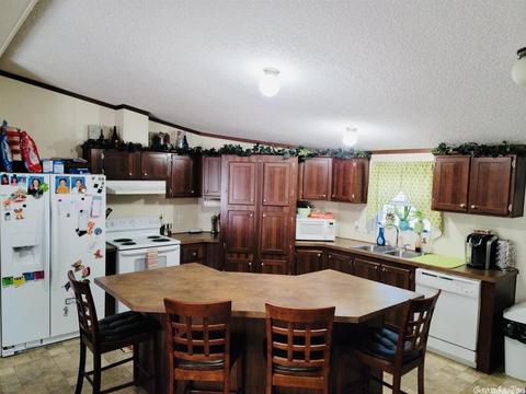1776 Pitcher Hill Rd, Mountain View, AR 72560 photo 2