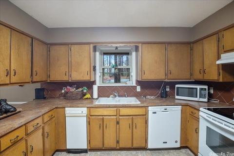 509 Hart Cv, White Hall, AR 71602 photo 14