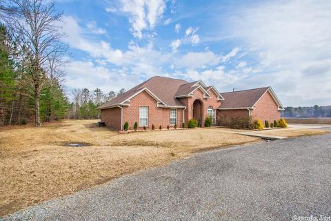 8521 Spring Lake Rd, Pine Bluff, AR 71603 photo 2