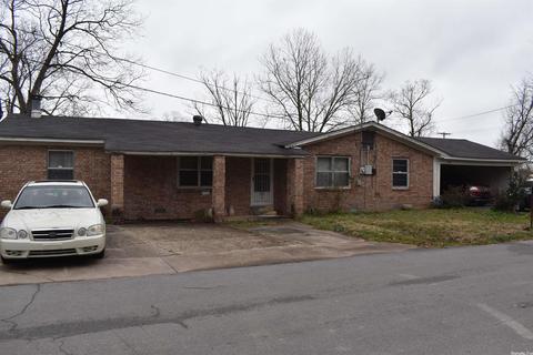 1105 N Willow St, Pine Bluff, AR 71601 photo 1