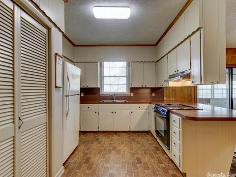 1410 Green St, Benton, AR 72015 photo 9