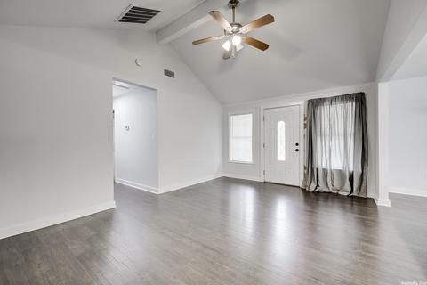 703 5th St, Conway, AR 72032 photo 6