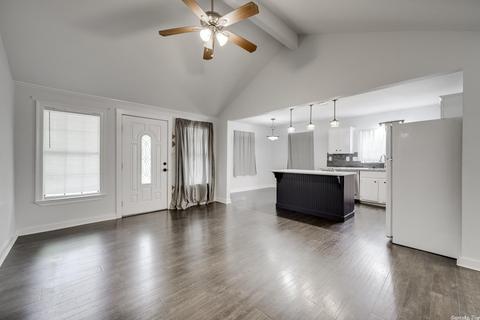 703 5th St, Conway, AR 72032 photo 4