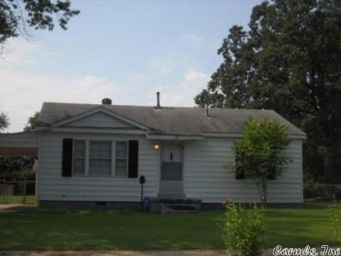 904 S Washington St, Pine Bluff, AR 71601 photo 1