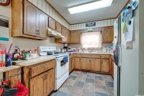 1617 Rushing Cir, Conway, AR 72034 photo 7