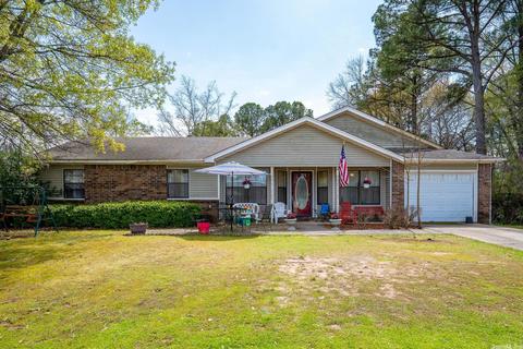 1617 Rushing Cir, Conway, AR 72034 photo 1