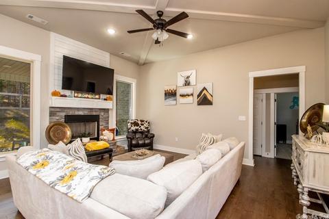 708 Jalin Cv, Benton, AR 72019 photo 9