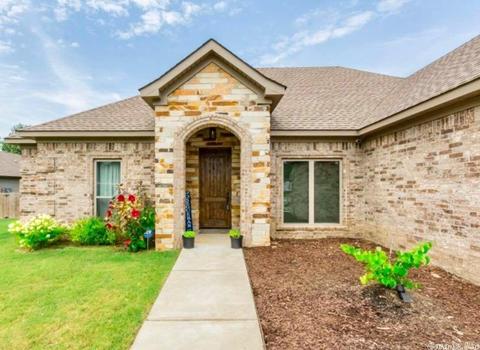 4022 Hampton Dr, Benton, AR 72019 photo 2