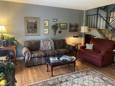 607 Greenbriar Dr, Pine Bluff, AR 71603 photo 2
