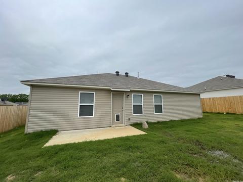104 Harvest Dr, Beebe, AR 72012 photo 2