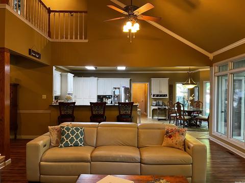 8 Rivercrest Cir, Benton, AR 72019 photo 4
