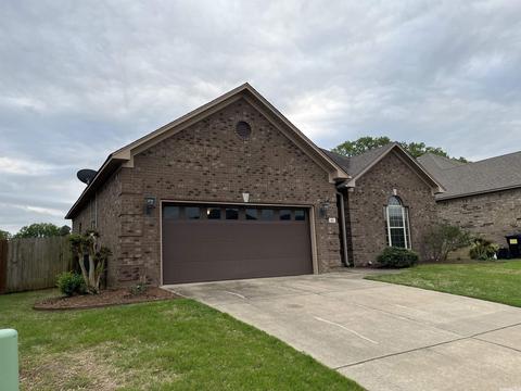 65 Oak Tree Cir, Conway, AR 72032 photo 2