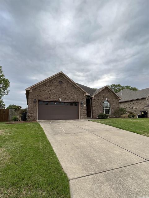 65 Oak Tree Cir, Conway, AR 72032 photo 3