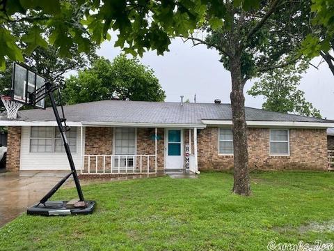 203 Lynn Ln, Lonoke, AR 72086 photo 1