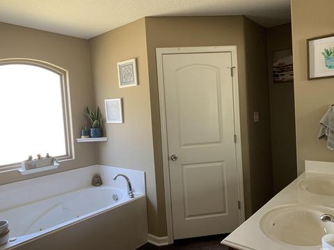 215 Iris St, Haskell, AR 72015 photo 14