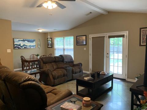 215 Iris St, Haskell, AR 72015 photo 4