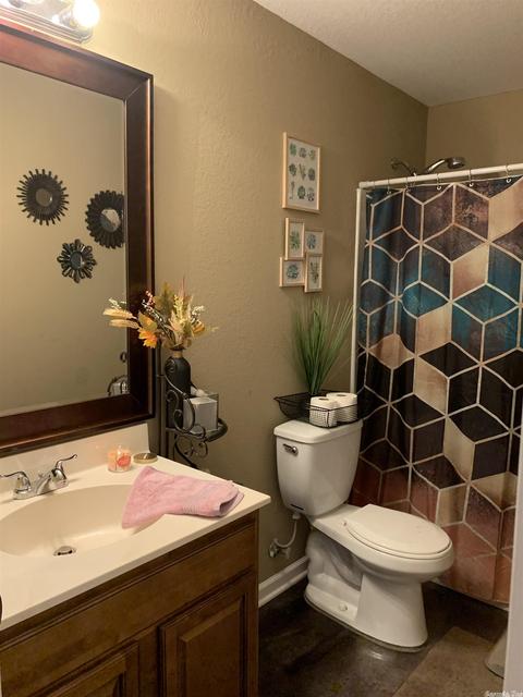 215 Iris St, Haskell, AR 72015 photo 21
