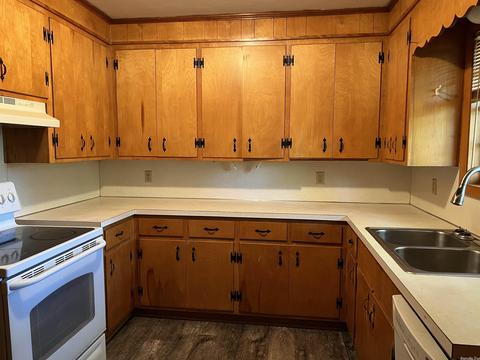 13 King Richard Cv, Pine Bluff, AR 71603 photo 4