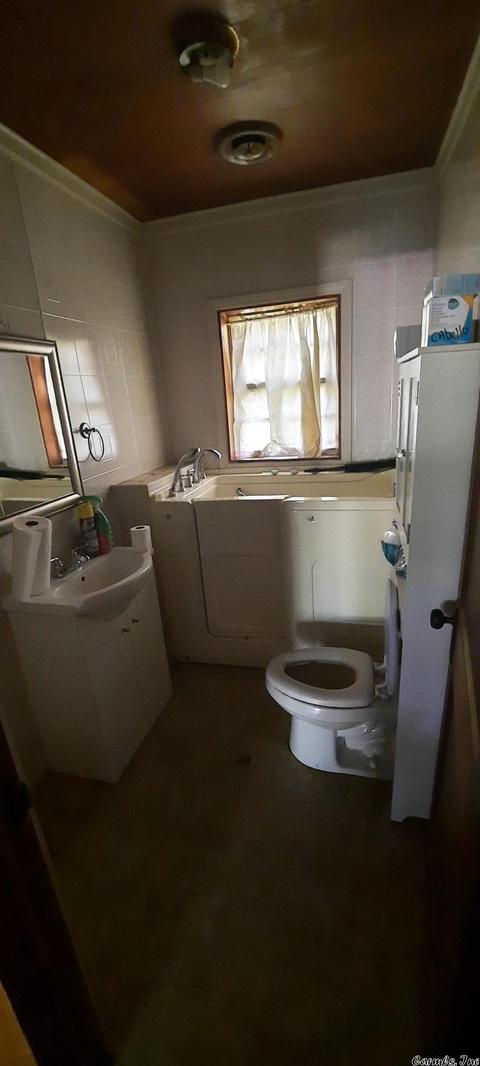 3955 Polk 70, Mena, AR 71953 photo 10