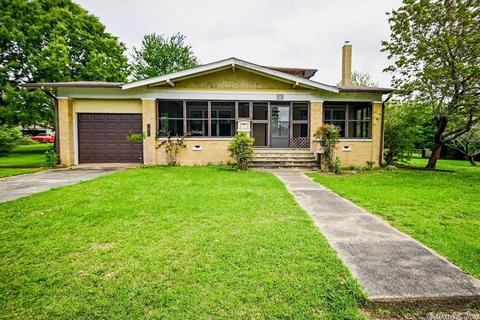 1301 Hickory Ave, Mena, AR 71953 photo 1