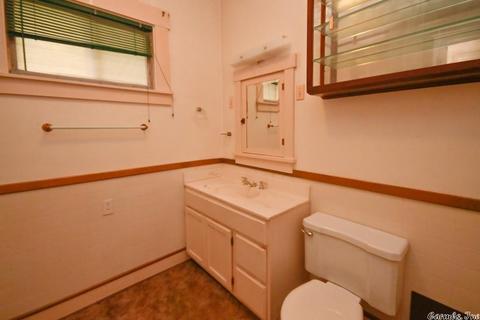 1301 Hickory Ave, Mena, AR 71953 photo 33