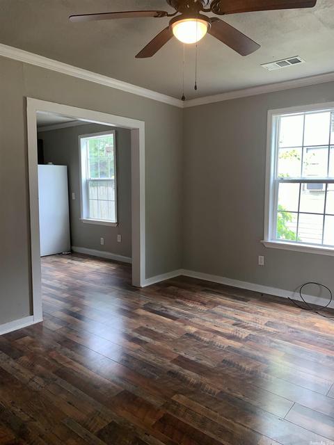 1602 W 9th Ave, Pine Bluff, AR 71603 photo 3