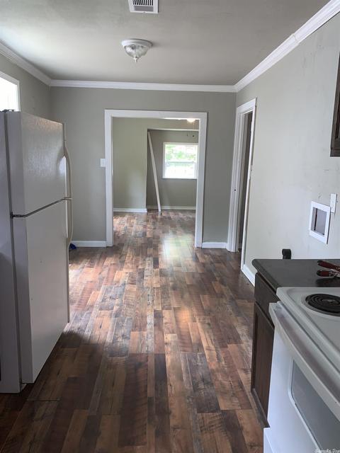 1602 W 9th Ave, Pine Bluff, AR 71603 photo 5
