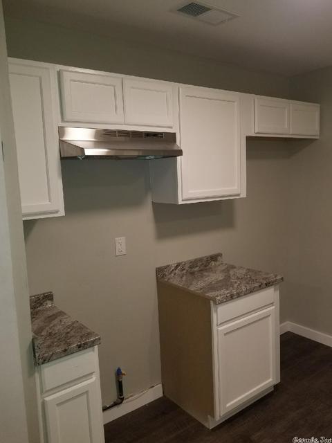 1710 Vaughn St, Pine Bluff, AR 71603 photo 8