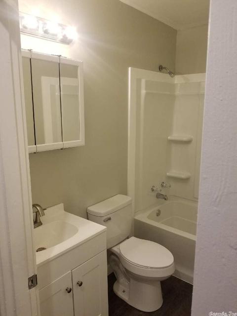 1710 Vaughn St, Pine Bluff, AR 71603 photo 9