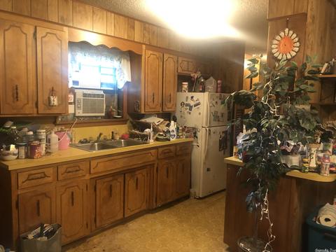 132 W Mill St, Malvern, AR 72104 photo 4