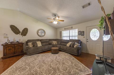 1915 Kay, Benton, AR 72015 photo 5