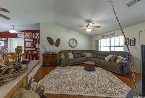 1915 Kay, Benton, AR 72015 photo 6