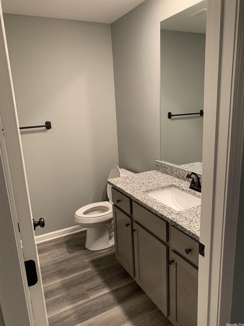 1065 Heritage Way, Benton, AR 72019 photo 4