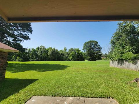 8 Cromwell, Pine Bluff, AR 71603 photo 4